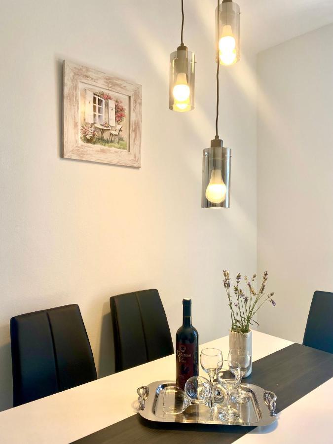 Ema Apartment Póla Kültér fotó