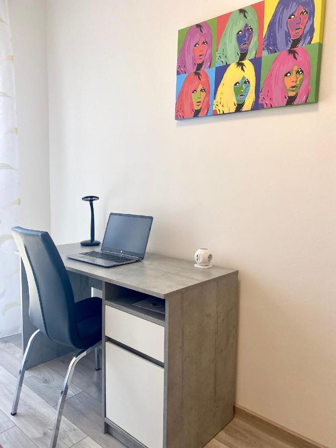 Ema Apartment Póla Kültér fotó
